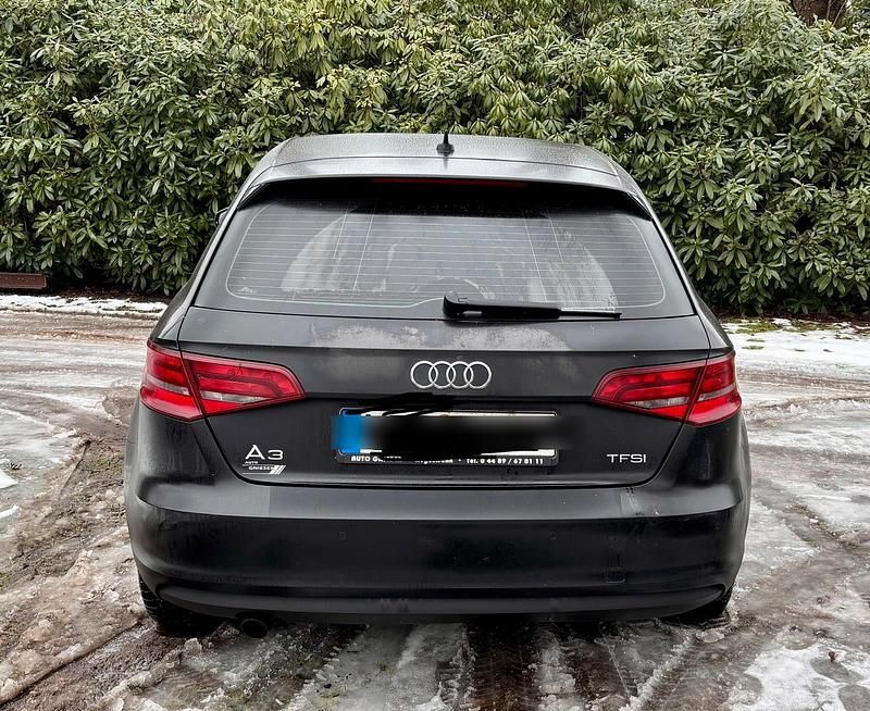 Gebraucht Audi A3 110 PS (80 kW) 2015 Schwarz Limousine