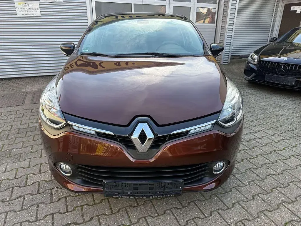Gebraucht Renault Clio Luxe 90 PS (66 kW) 2015 Braun Limousine