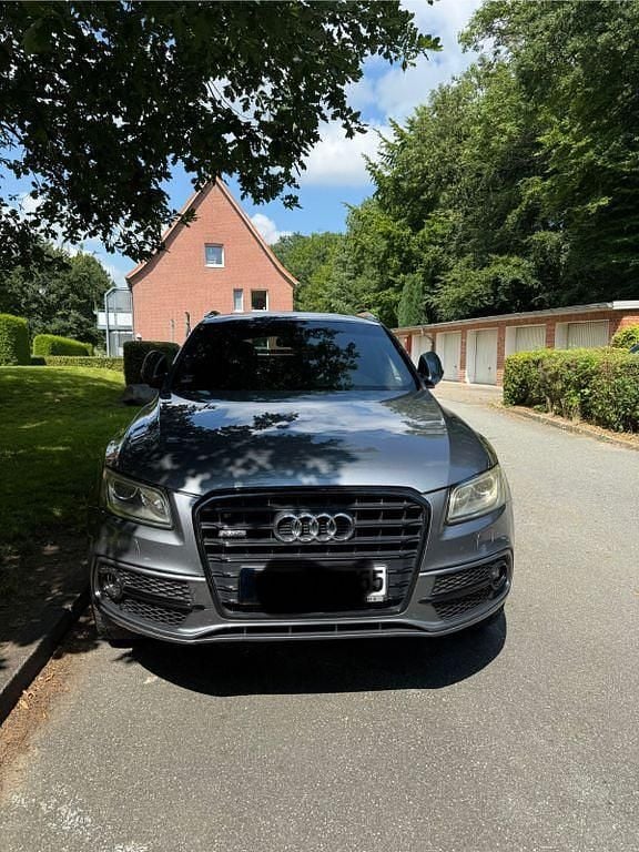 Grau Gebraucht 2017 Audi Q5 SUV | 21.500 € (Superpreis) - Bild 1/4