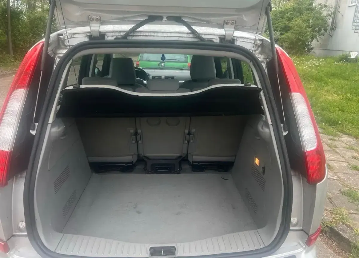 Używany Ford C-MAX 99 KM (72 kW) 2005 Srebrny Minivan