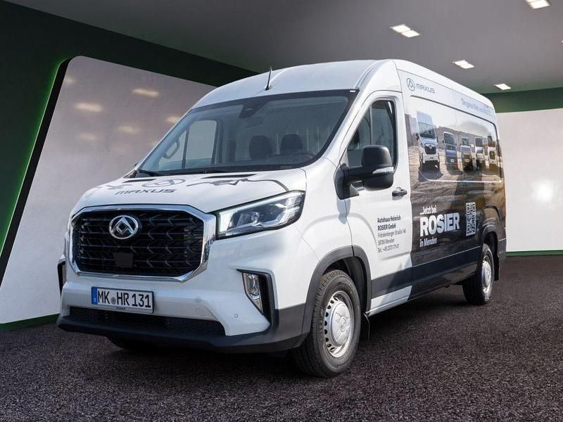 Second-hand Maxus V90 148 CP (108 kW) 2025 Alb Van