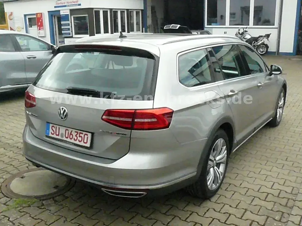 Gebraucht VW Passat Alltrack 190 PS (139 kW) 2016 Silber Kombi