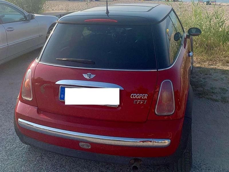 Second-hand Mini Cooper 116 CP (85 kW) 2002 Roșu Hatchback