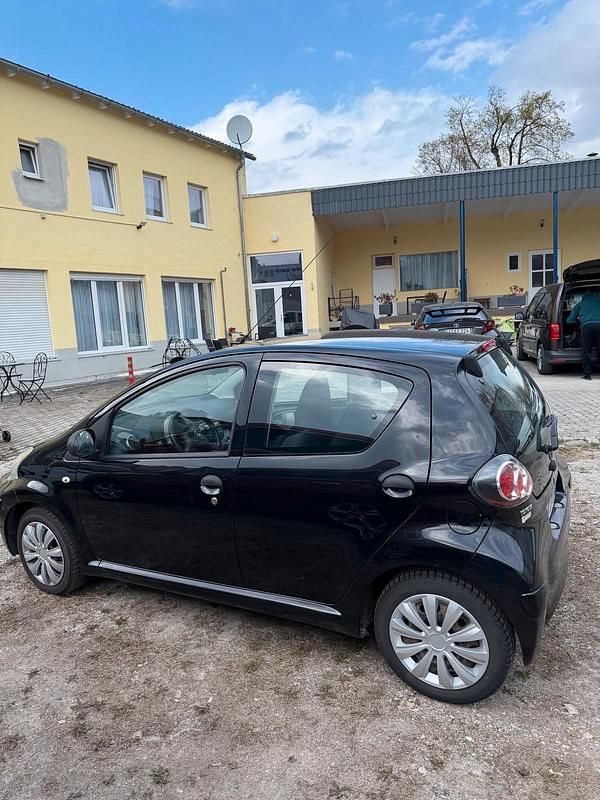 Gebraucht Toyota Aygo 2009 Schwarz Kleinwagen