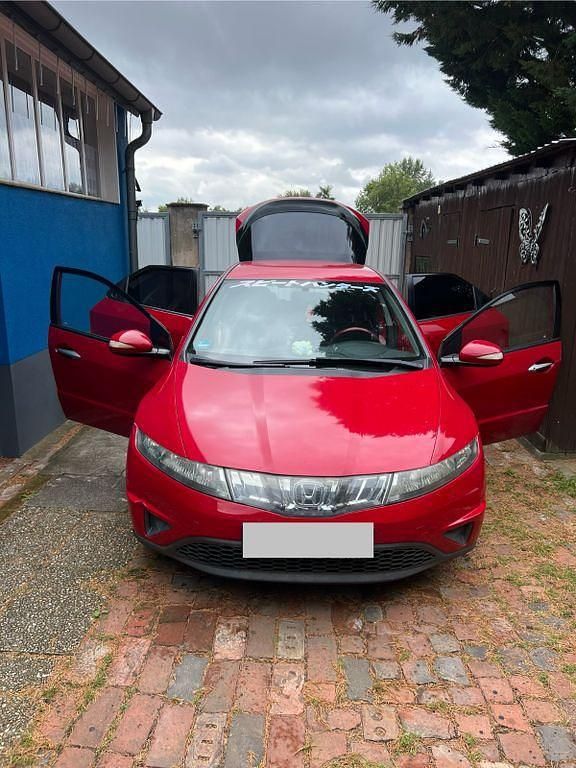 Rot Gebraucht 2008 Honda Civic Comfort Limousine | 2.750 € (Guter Preis) - Bild 1/4