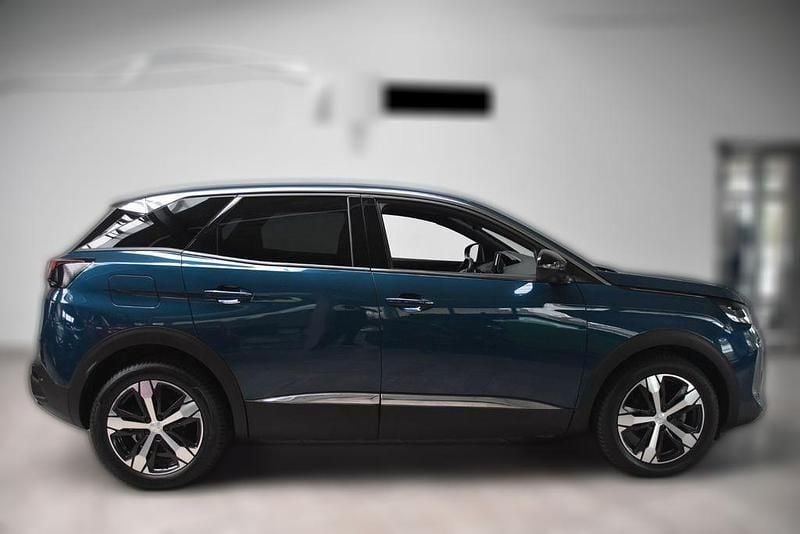 Blau metallic Gebraucht 2023 Peugeot 3008 Allure | 21.250 € (Superpreis) - Bild 1/4
