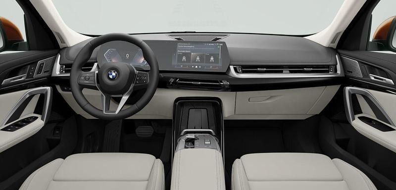 Gebraucht BMW X1 Comfort Edition 163 PS (119 kW) 2025 Orange SUV