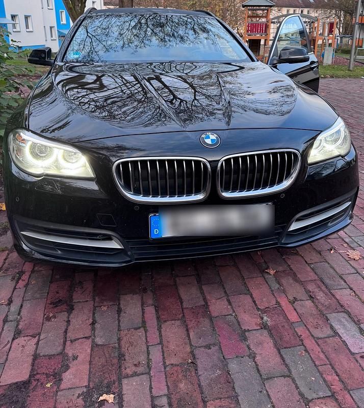 Schwarz Gebraucht 2013 BMW 525 Kombi | 12.000 € (Fairer Preis) - Bild 1/4