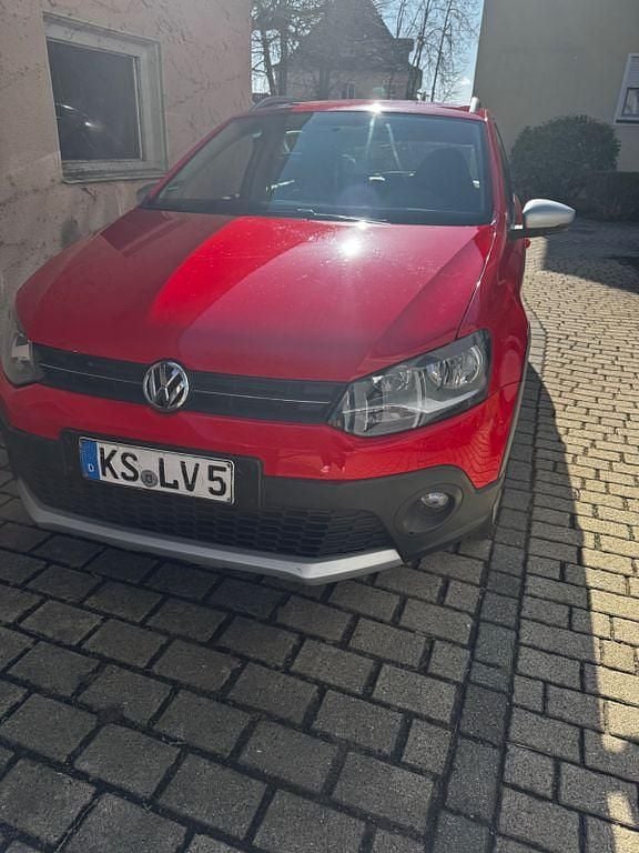 Gebraucht VW Polo Cross 105 PS (77 kW) 2011 Rot Kleinwagen