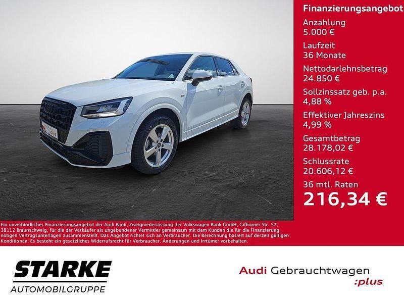 Gletscherweiß metallic Gebraucht 2024 Audi Q2 S-Line SUV | 29.850 € (Guter Preis) - Bild 1/4