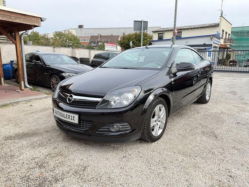 Schwarz Gebraucht 2010 Opel Astra Cabriolet Edition Cabrio | 7.900 € - Bild 1/4
