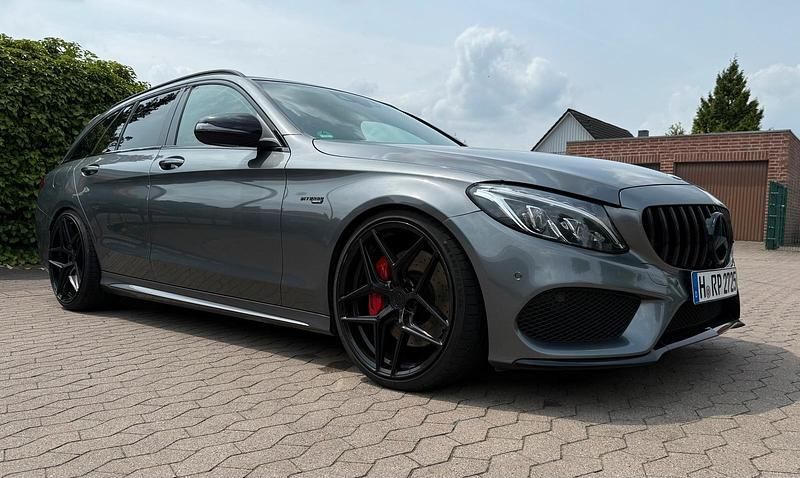 Silber Gebraucht 2017 Mercedes C43 AMG AMG Kombi | 25.999 € (Guter Preis) - Bild 1/4