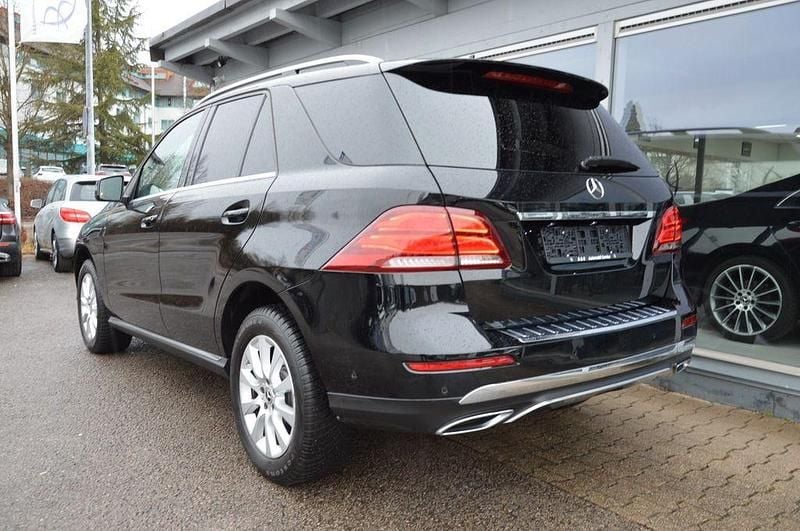 Gebraucht Mercedes GLE250 204 PS (150 kW) 2018 Schwarz SUV