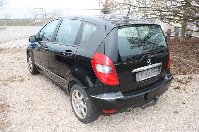 Gebraucht Mercedes A180 116 PS (85 kW) 2010 Schwarz Kombi