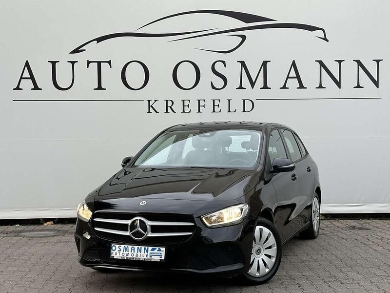 Schwarz Gebraucht 2022 Mercedes B250e Van / Kleinbus | 21.950 € (Guter Preis) - Bild 1/4