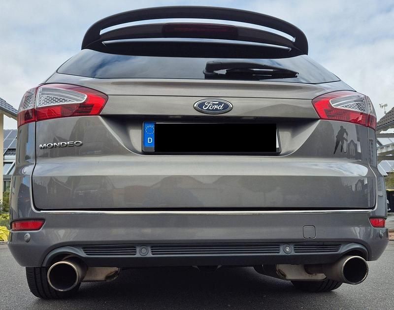 Gebraucht Ford Mondeo Titanium 203 PS (149 kW) 2012 Braun Kombi