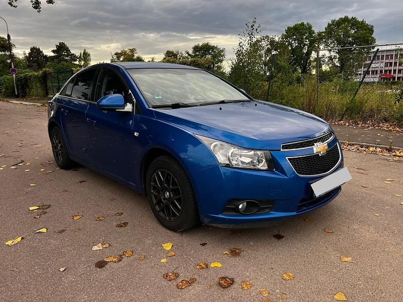 Gebraucht Chevrolet Cruze 163 PS (119 kW) 2013 Blau Limousine
