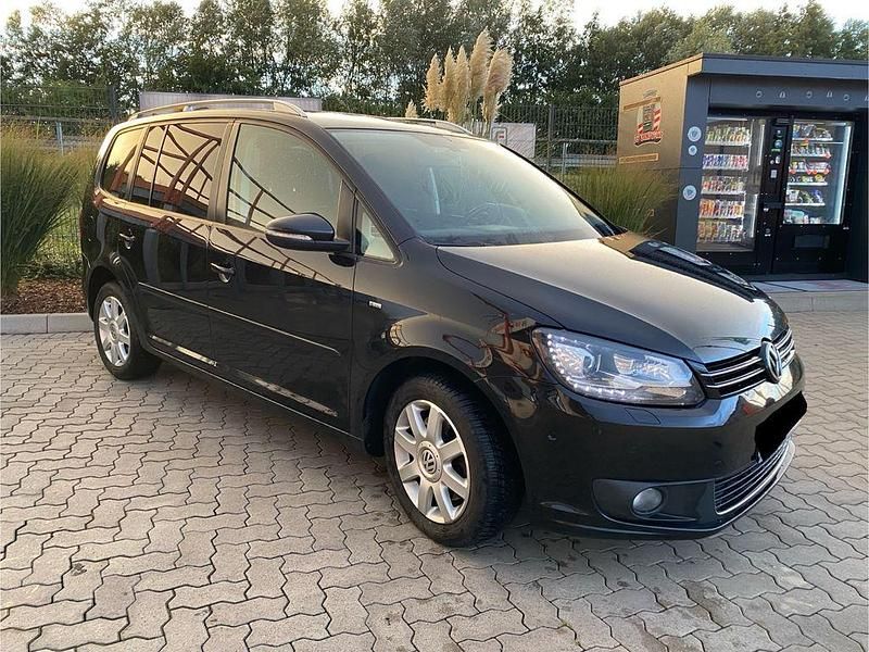 Schwarz Gebraucht 2014 VW Touran Cup Van / Kleinbus | 12.900 € (Fairer Preis) - Bild 1/4
