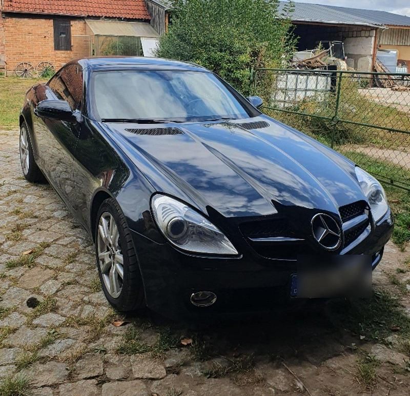 Schwarz Gebraucht 2009 Mercedes SLK200 Cabrio | 7.300 € (Superpreis) - Bild 1/4