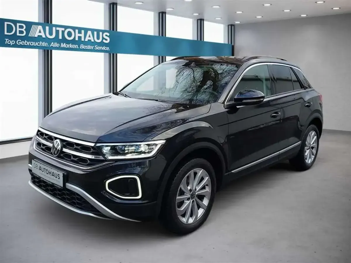 Second-hand VW T-Roc Style 150 CP (110 kW) 2024 SUV