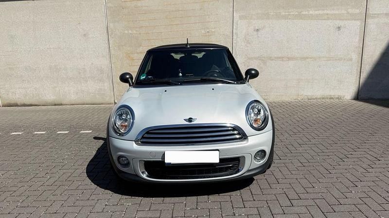 Second-hand Mini One Cabriolet 98 CP (72 kW) 2015 Argintiu Cabrio