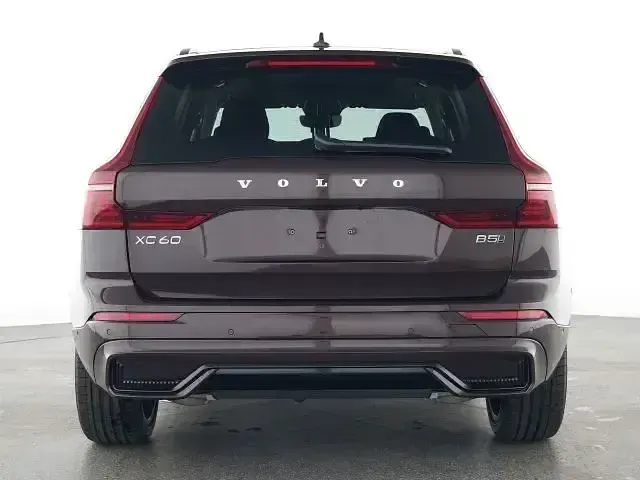 Gebraucht Volvo XC60 Ultra 250 PS (183 kW) 2025 Rot SUV