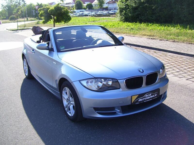 Blau Gebraucht 2008 BMW 118 Cabriolet Cabrio | 7.999 € (Fairer Preis) - Bild 1/4