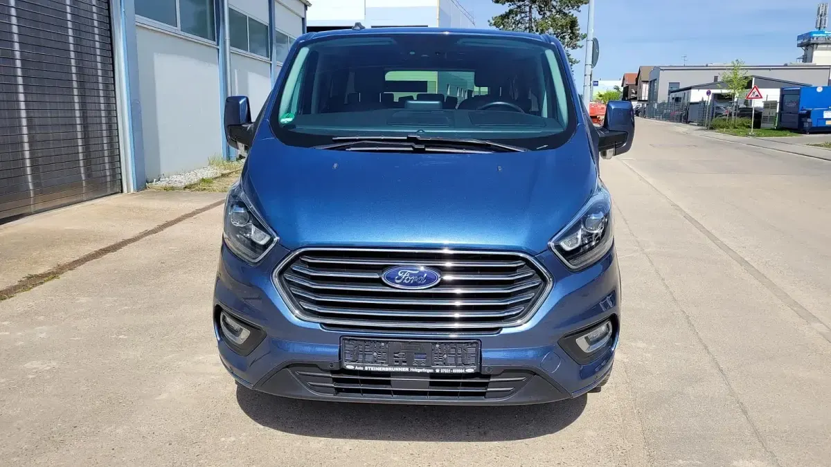 Używany Ford Transit Titanium X 185 KM (136 kW) 2020 Niebieski Kombi