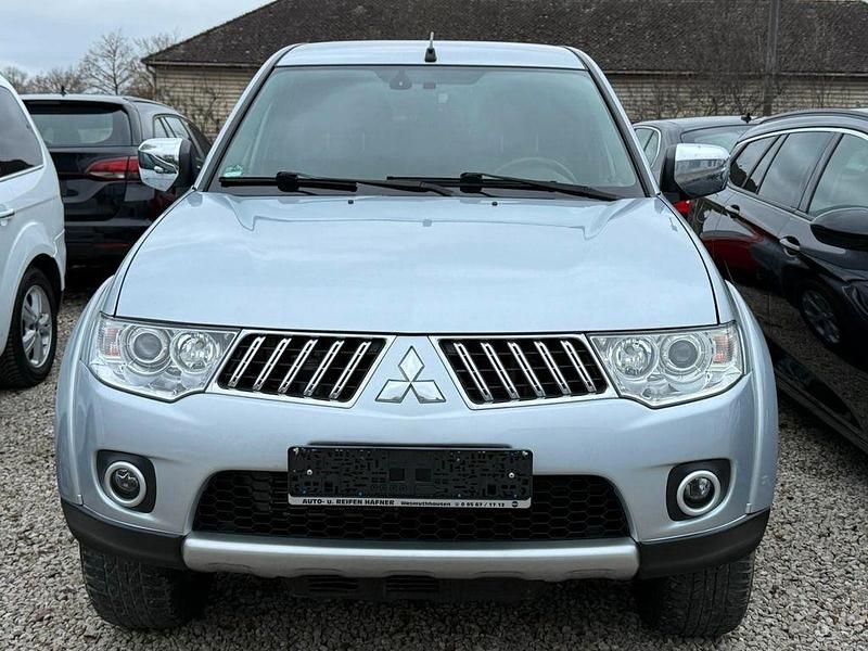 Gebraucht Mitsubishi L200 Intense 178 PS (130 kW) 2012 Silber Pickup