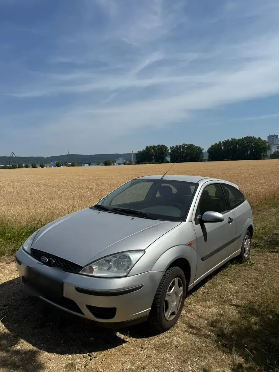Gebraucht Ford Focus 75 PS (55 kW) 2003 Silber Kleinwagen