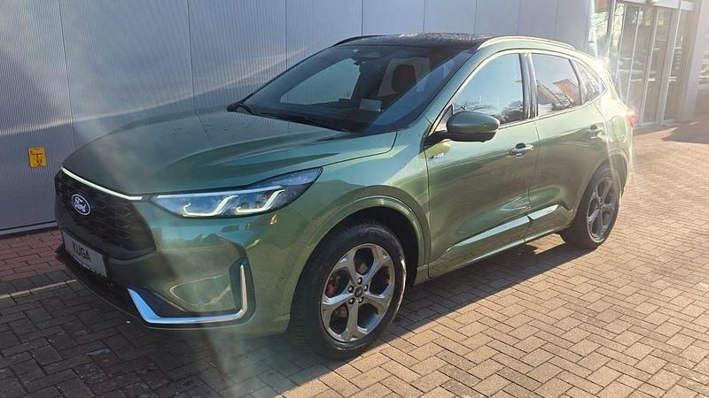 Gebraucht Ford Kuga ST-Line X 152 PS (111 kW) 2024 Grün SUV