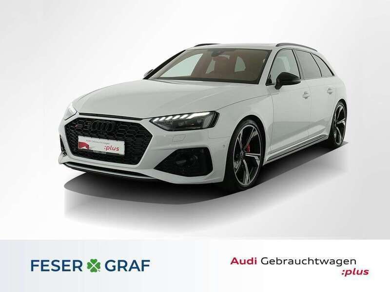 Gletscherweiß metallic Gebraucht 2022 Audi RS4 Ambiente Kombi | 67.746 € (Superpreis) - Bild 1/4