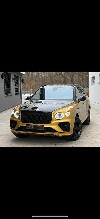 Gold Gebraucht 2021 Bentley Bentayga SUV | 154.000 € - Bild 1/4