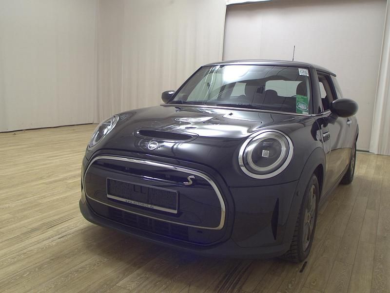 Gebraucht Mini Cooper SE Essential 135 kW (184 PS) 2023 Midnightblack Kleinwagen