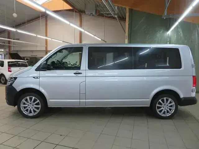 Gebraucht VW T6 150 PS (110 kW) 2017 Reflexsilber metallic Van
