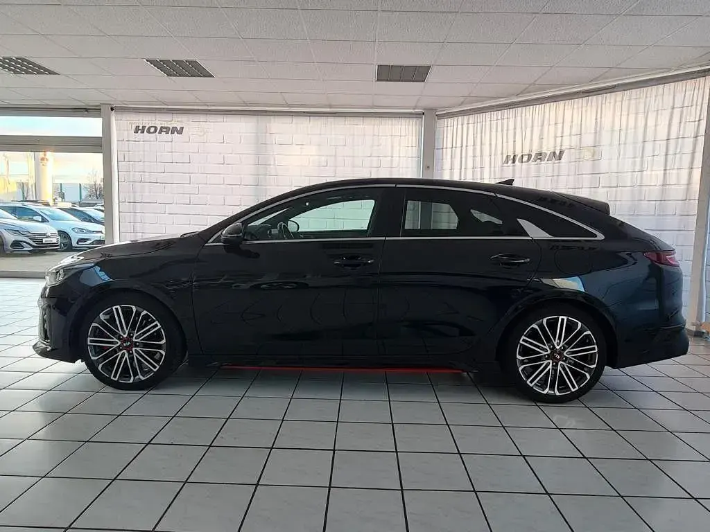 Używany Kia ProCeed GT 204 KM (150 kW) 2021 Czarny Kombi