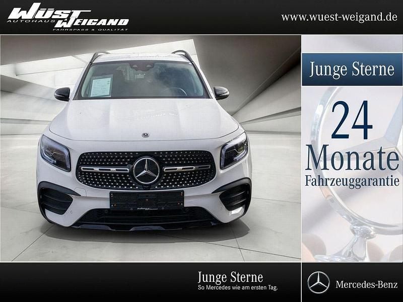 Weiß Gebraucht 2022 Mercedes GLB250 AMG line SUV | 42.490 € (Fairer Preis) - Bild 1/4