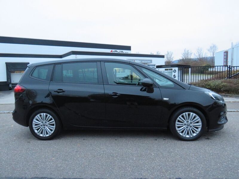 Gebraucht Opel Zafira 140 PS (102 kW) 2018 Schwarz Van / Kleinbus