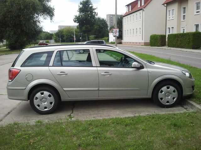 Gebraucht Opel Astra Edition 120 PS (88 kW) 2006 Grau metallic Kombi