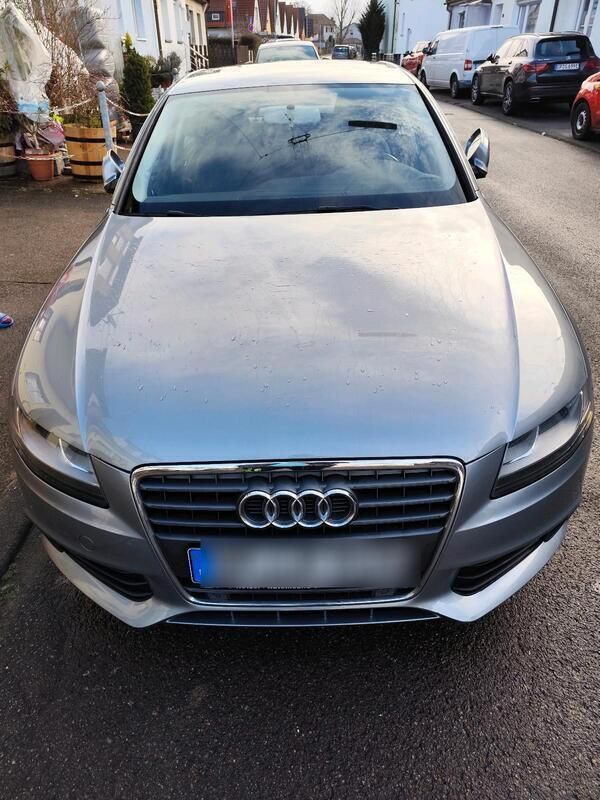 Silber Gebraucht 2009 Audi A4 Limousine | 4.850 € (Guter Preis) - Bild 1/4
