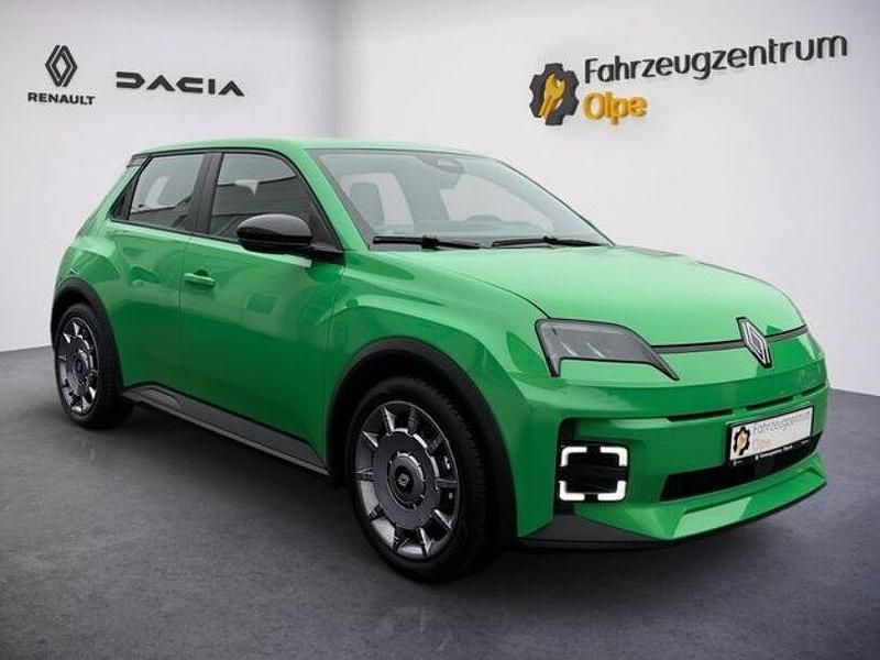 Second-hand Renault R5 Evolution 89 kW (122 CP) 2025 Verde Hatchback