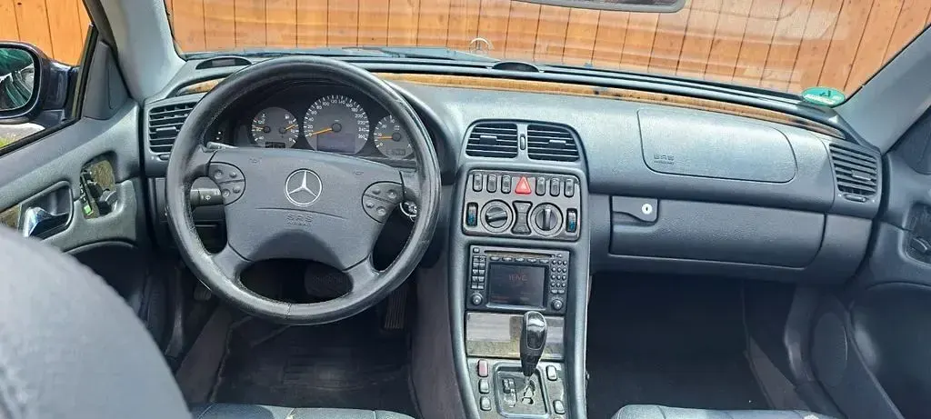Gebraucht Mercedes CLK320 Avantgarde 218 PS (160 kW) 2002 Schwarz Cabrio