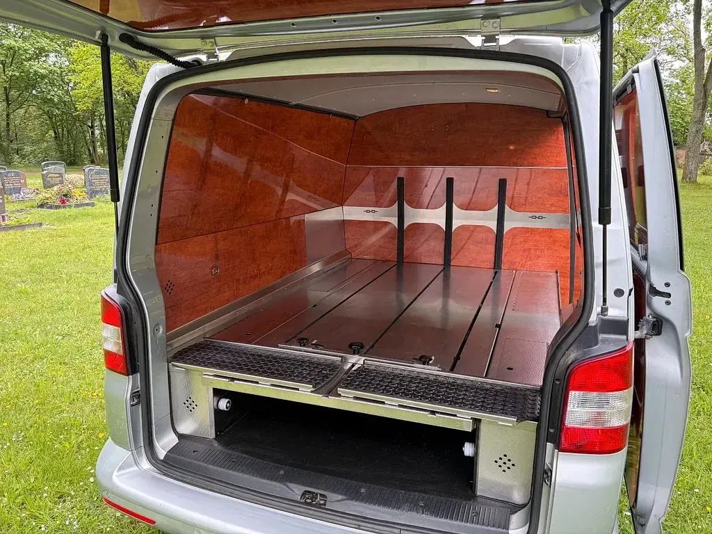 Używany VW Transporter 116 KM (85 kW) 2012 Srebrny Van