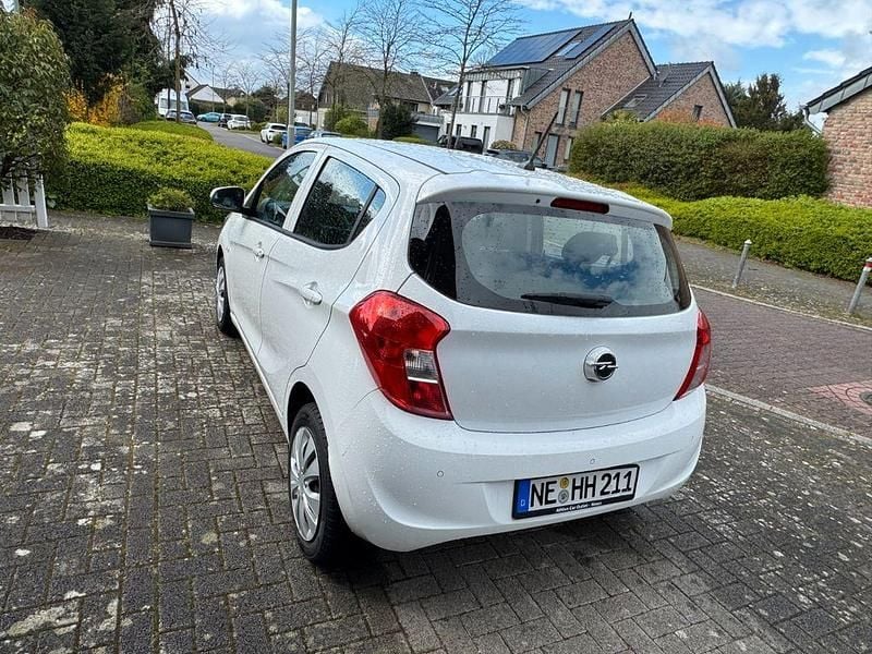 Używany Opel Karl Edition 75 KM (55 kW) 2016 Biały Hatchback