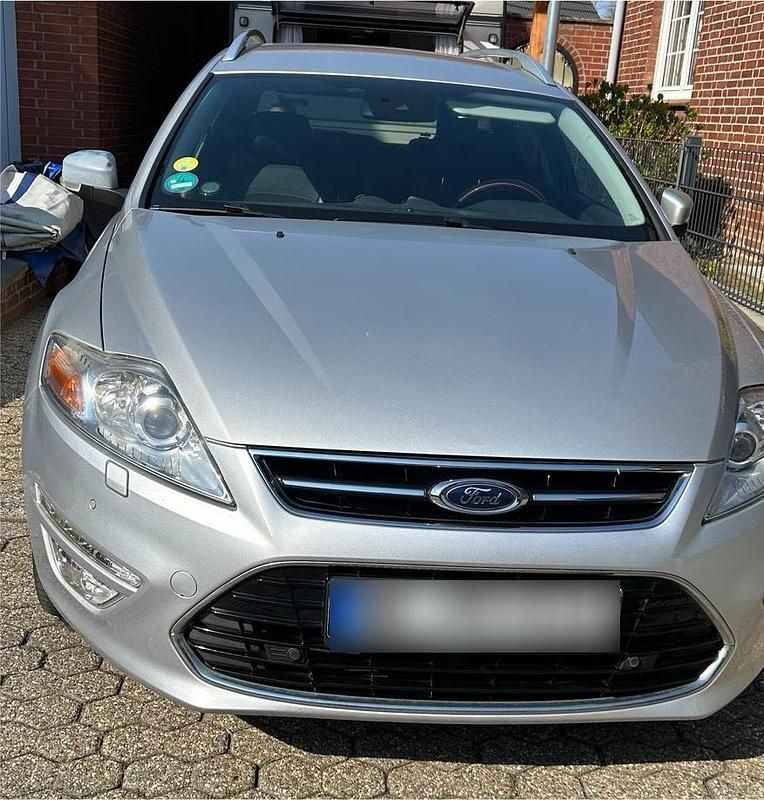 Gebraucht Ford Mondeo Titanium 163 PS (119 kW) 2011 Silber Kombi