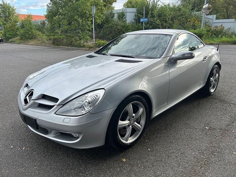 Gebraucht Mercedes SLK350 272 PS (200 kW) 2008 Iridiumsilber Cabrio