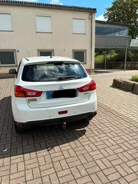 Gebraucht Mitsubishi ASX 150 PS (110 kW) 2014 Weiß SUV