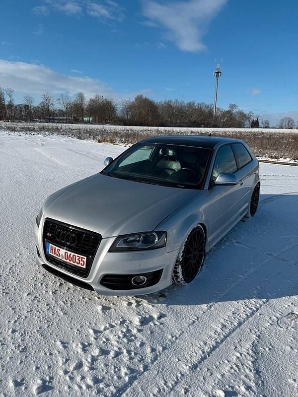 Silber Gebraucht 2009 Audi S3 Coupé | 7.999 € - Bild 1/4