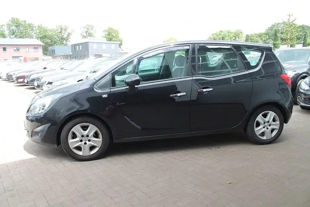 Gebraucht Opel Meriva Innovation 120 PS (88 kW) 2010 Saphirschwarz mineraleffekt Van / Kleinbus