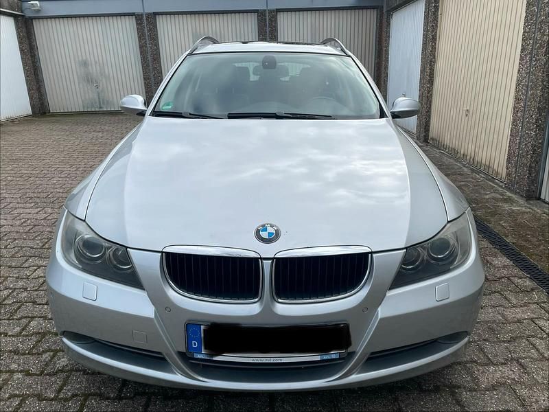 Gebraucht BMW 320 Advantage 150 PS (110 kW) 2006 Silber Kombi